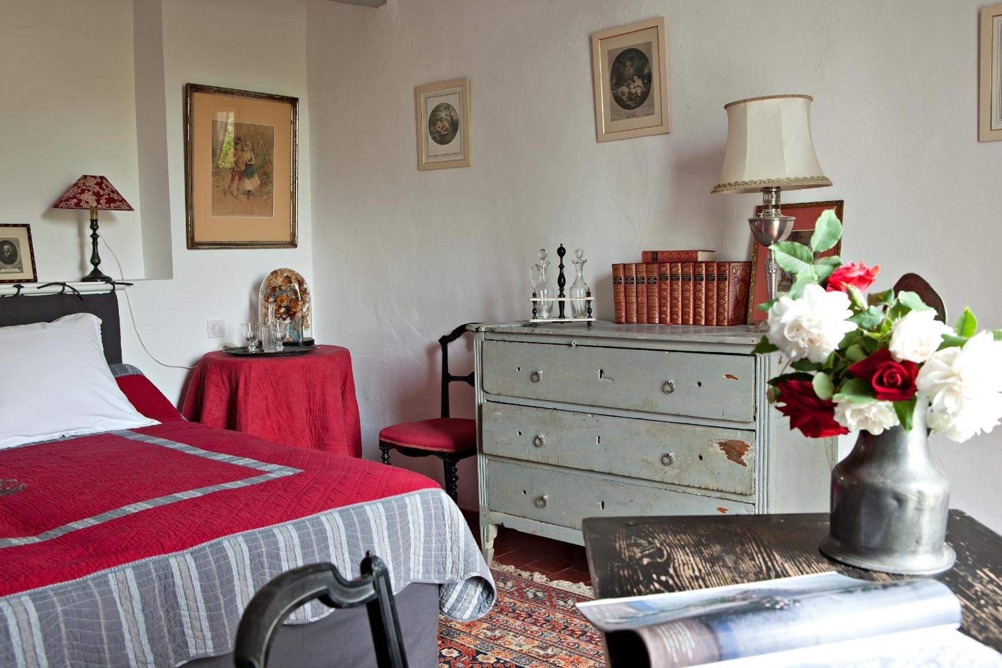 La Nesquiere Chambres D'Hotes แปร์นส์-เลส์-ฟงแตนส์ ภายนอก รูปภาพ